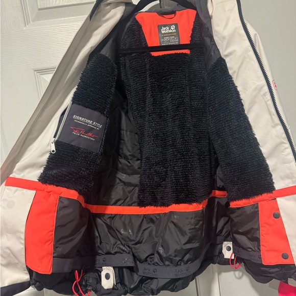 Jack Wolfskin Ski Jacket - Picture 2 of 4